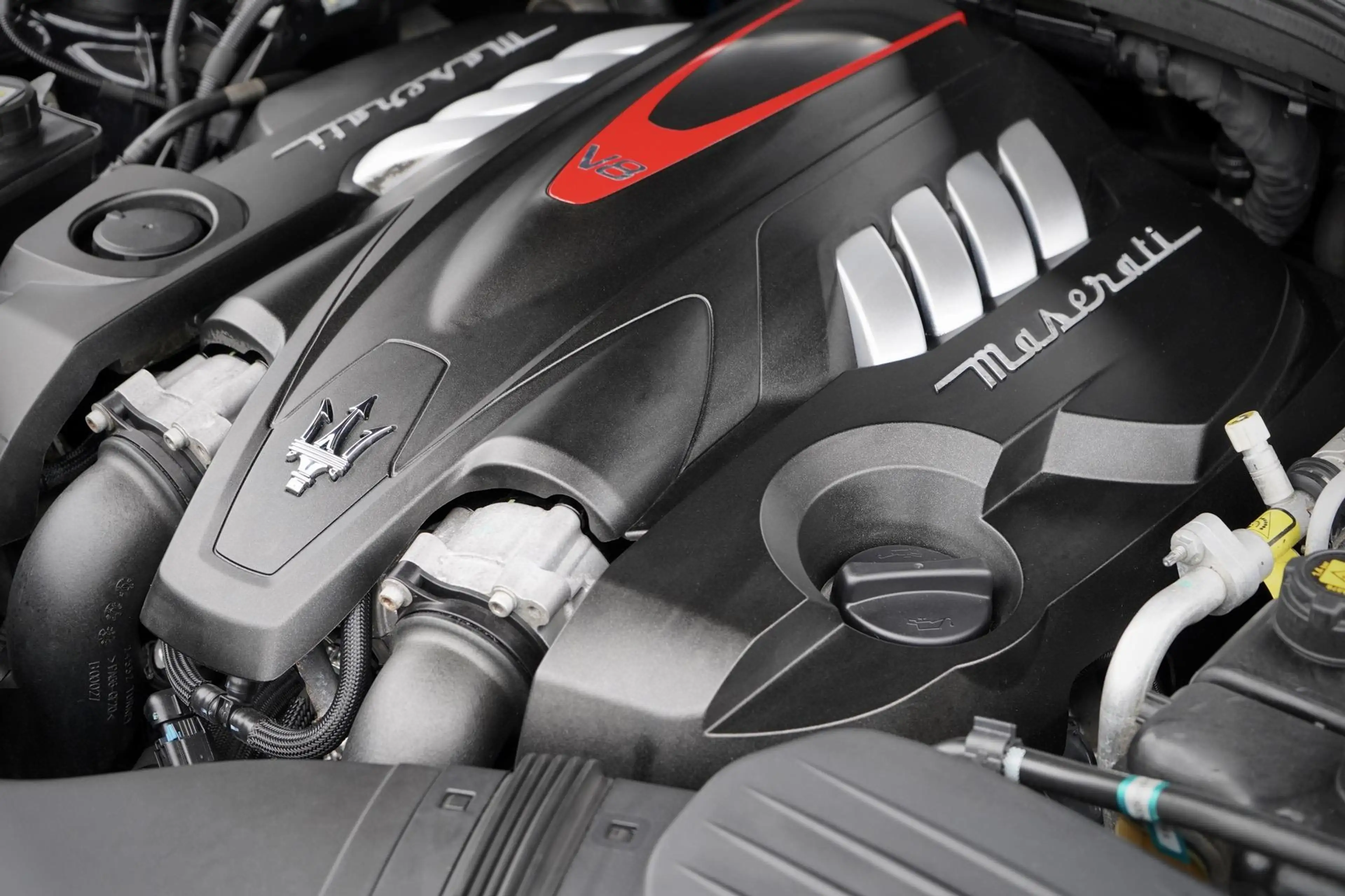Maserati Quattroporte 3.8 V8 GTS — photo 10