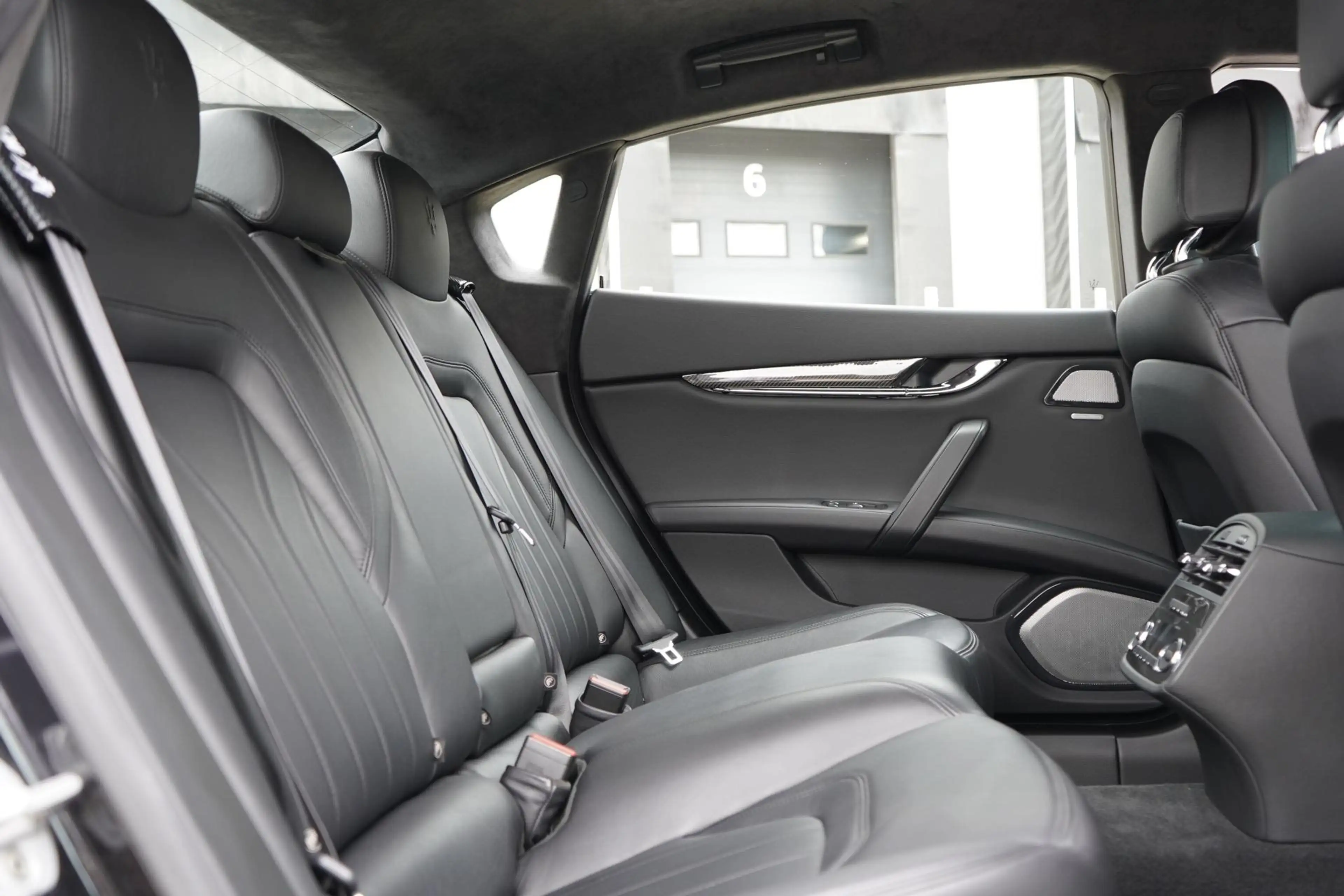 Maserati Quattroporte 3.8 V8 GTS — photo 12