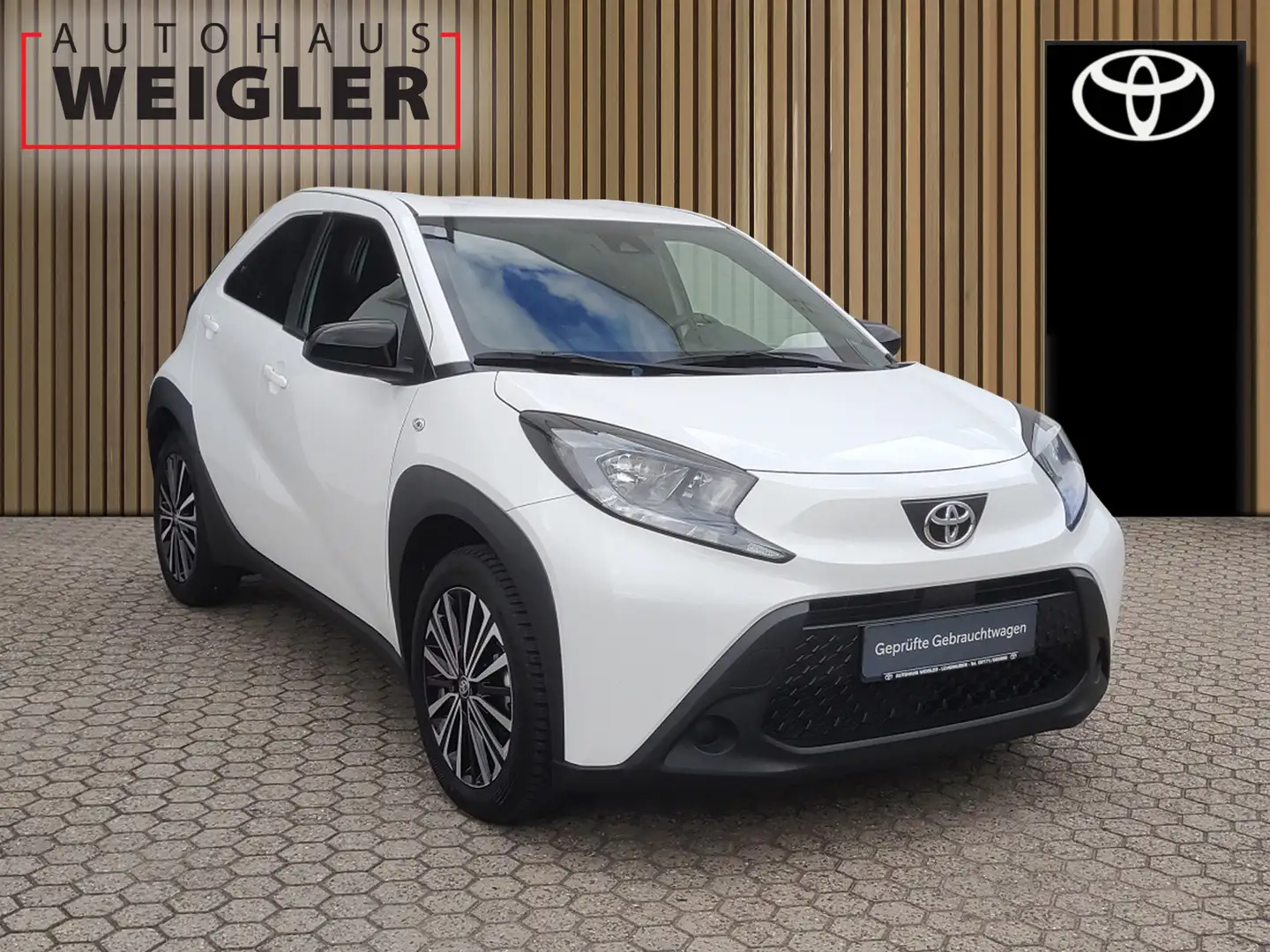 Toyota Aygo X Play Blanc - 2