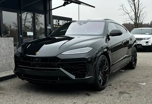 Lamborghini Urus SE *Akrapovic*Carbon-Paket*23"*B&O*Pano*