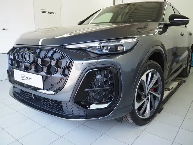 Audi Q5 SUV TDI quattro 150 kW Ansicht 3