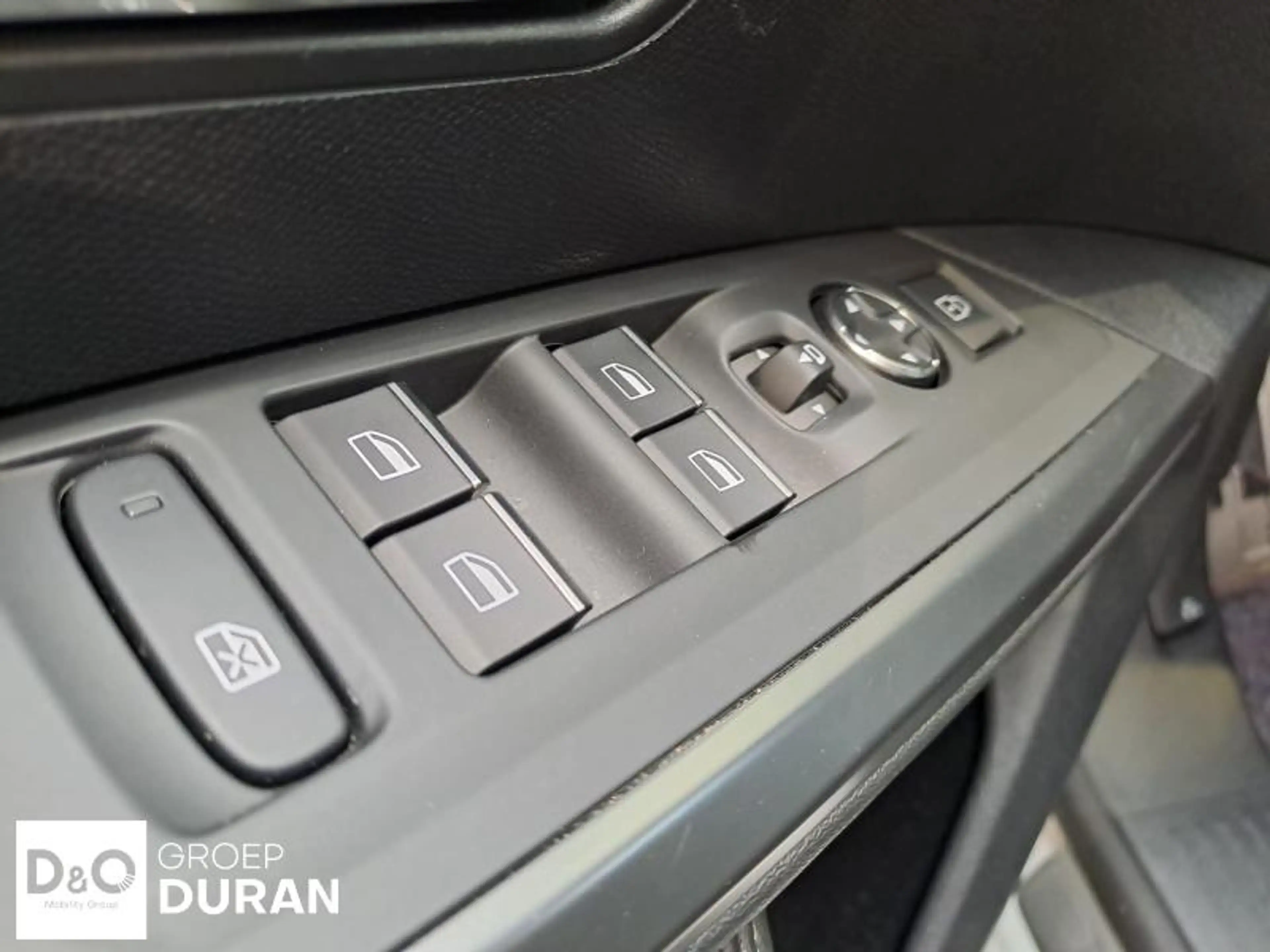 Peugeot 3008 GT 73KWH — photo 8