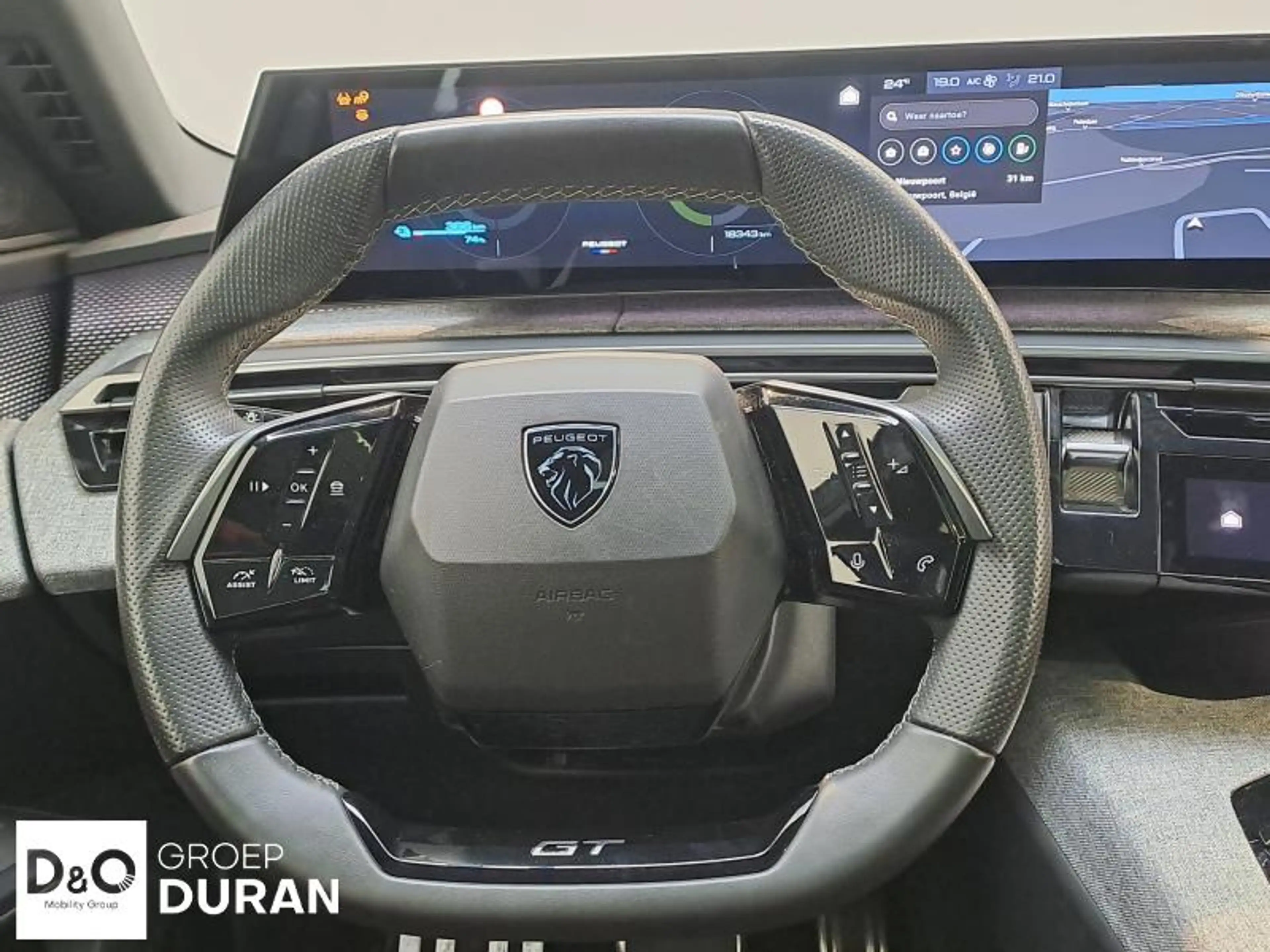 Peugeot 3008 GT 73KWH — photo 13