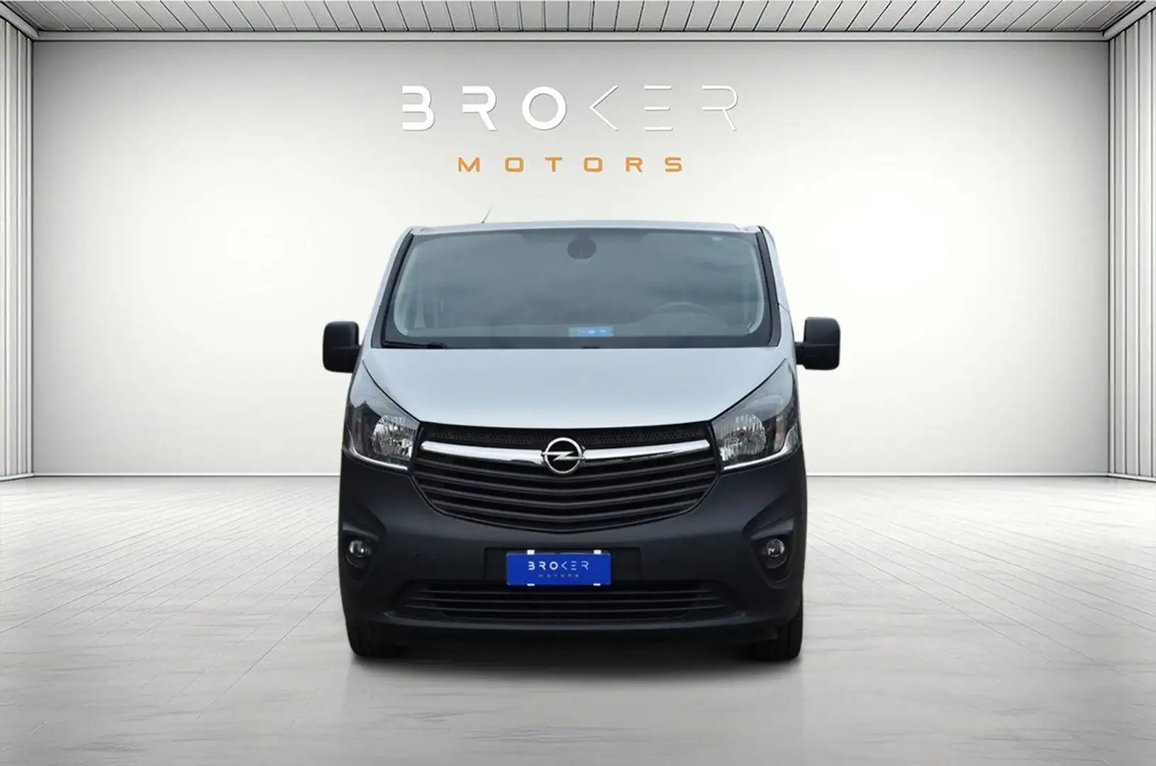 Opel Vivaro 1.6 Diesel BiTurbo S&S IVA ESPOSTA Argento - 2