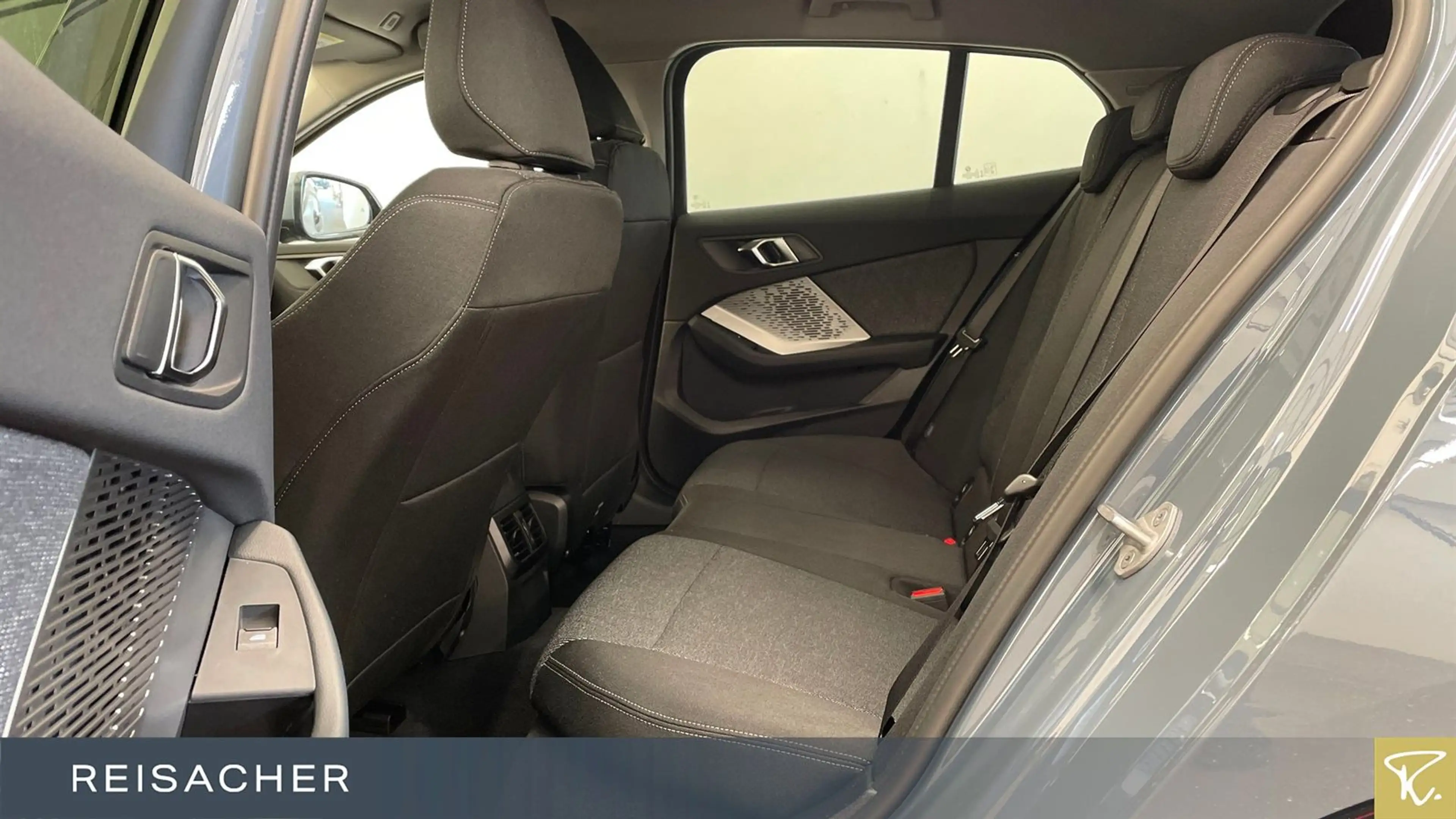 BMW 120 Sitzheizung Klimaautomatik DAB Radio — photo 8