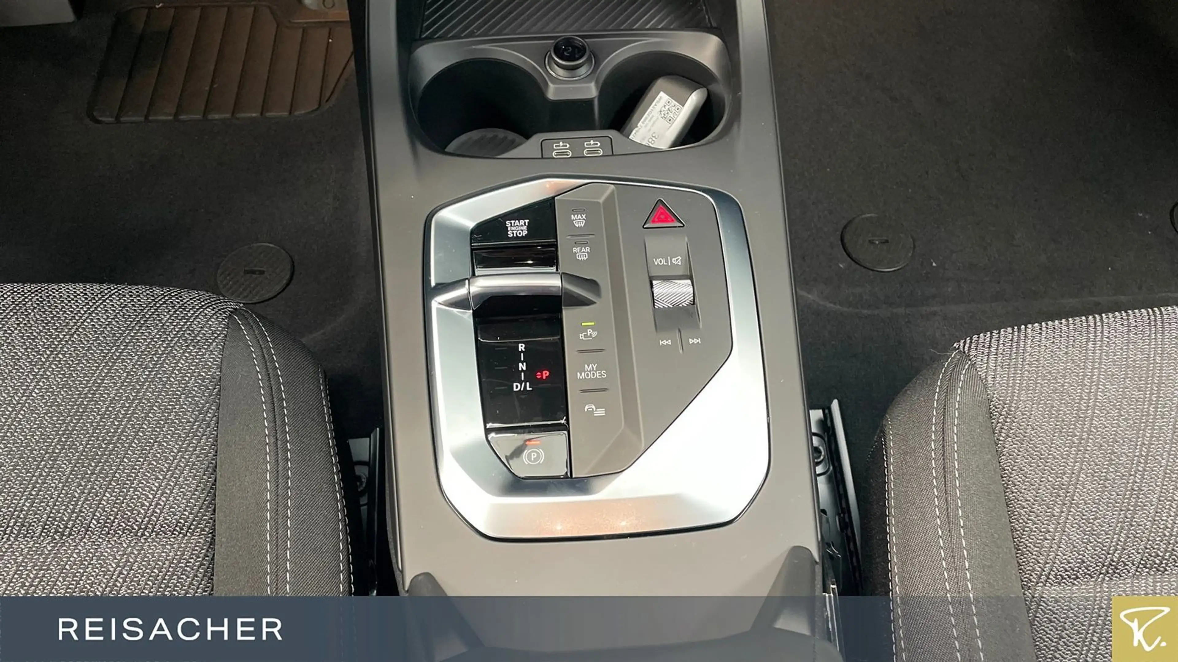 BMW 120 Sitzheizung Klimaautomatik DAB Radio — photo 10