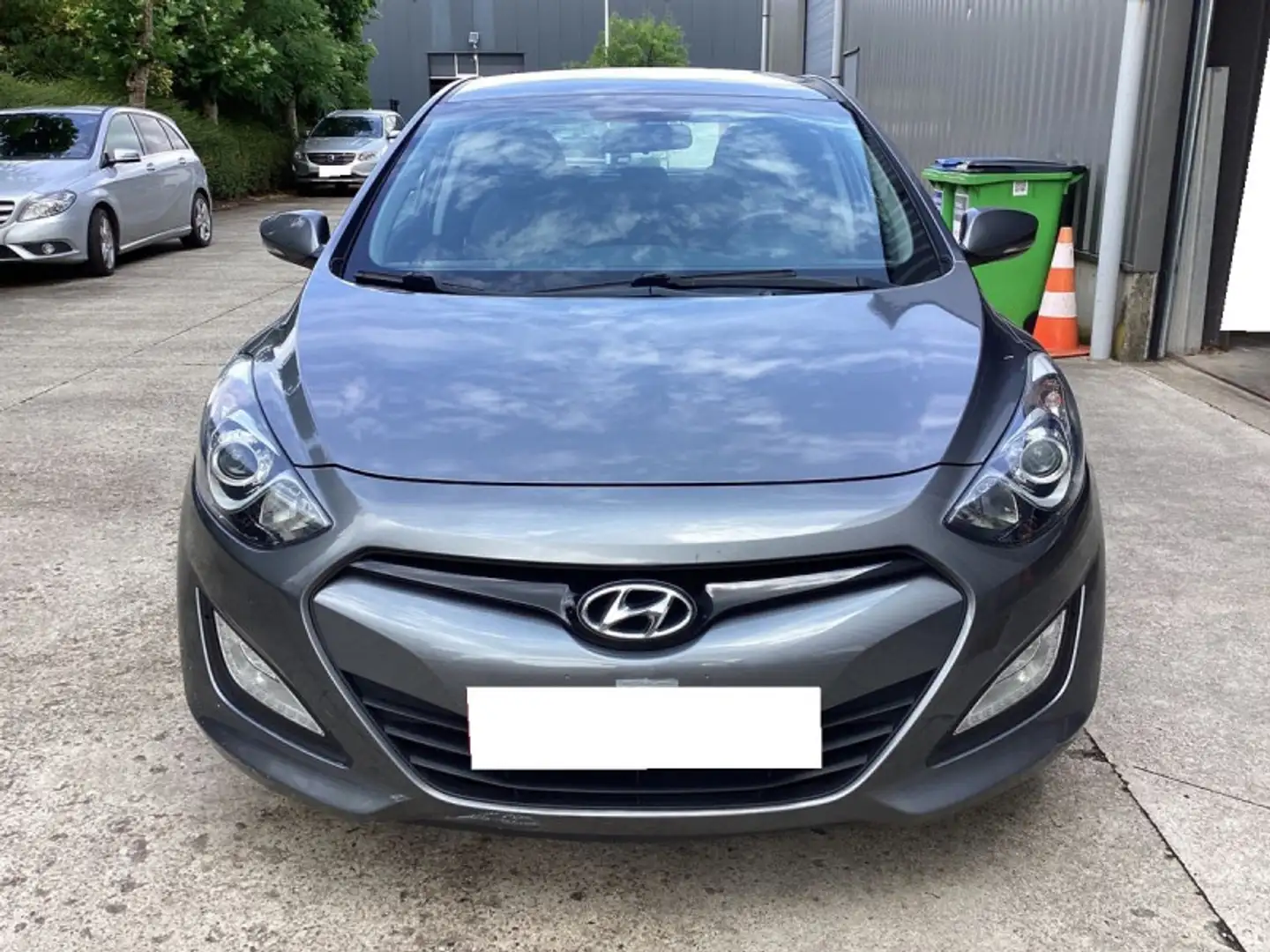 Hyundai i30 1.4 CRDI90 CLASSIC 5 Portes Gris - 2
