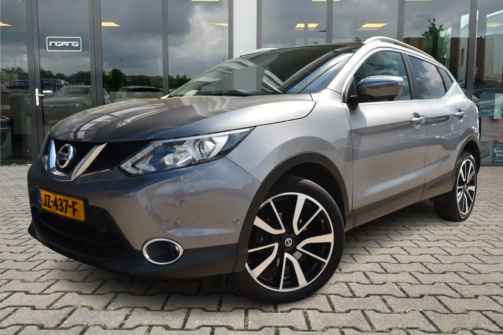 Nissan Qashqai 1.6 Tekna | Pano | 360 Camera | 19 Inch | Gris - 1