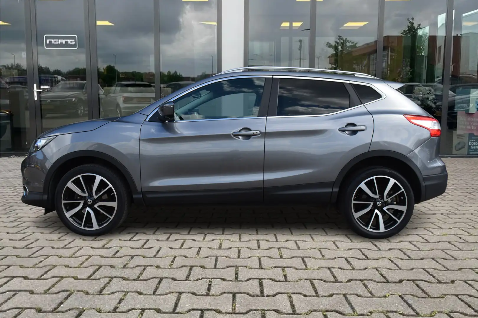 Nissan Qashqai 1.6 Tekna | Pano | 360 Camera | 19 Inch | Gris - 2
