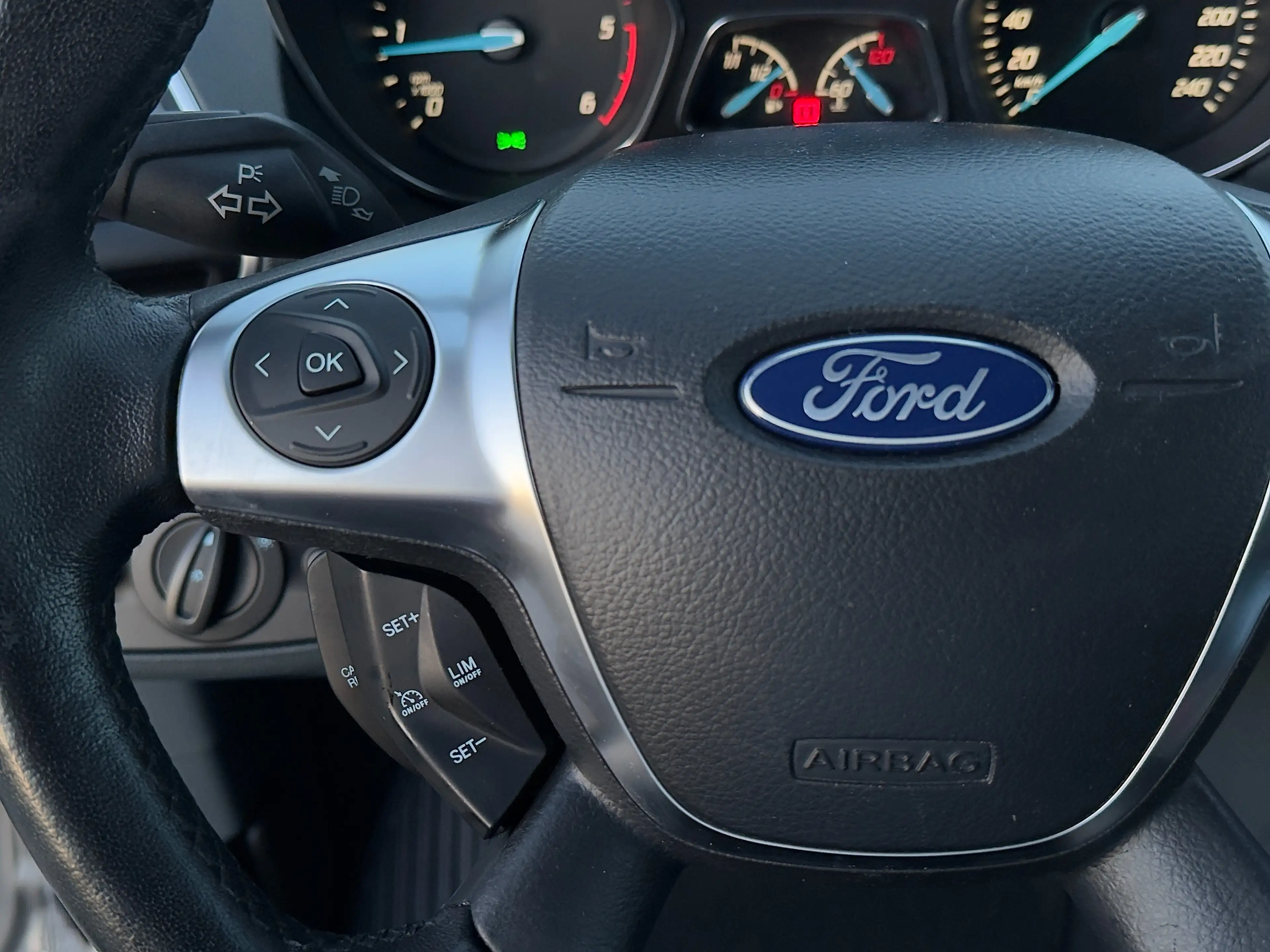 Ford Grand C-Max Titanium 2,0 TDCi DPF Powershift — photo 15