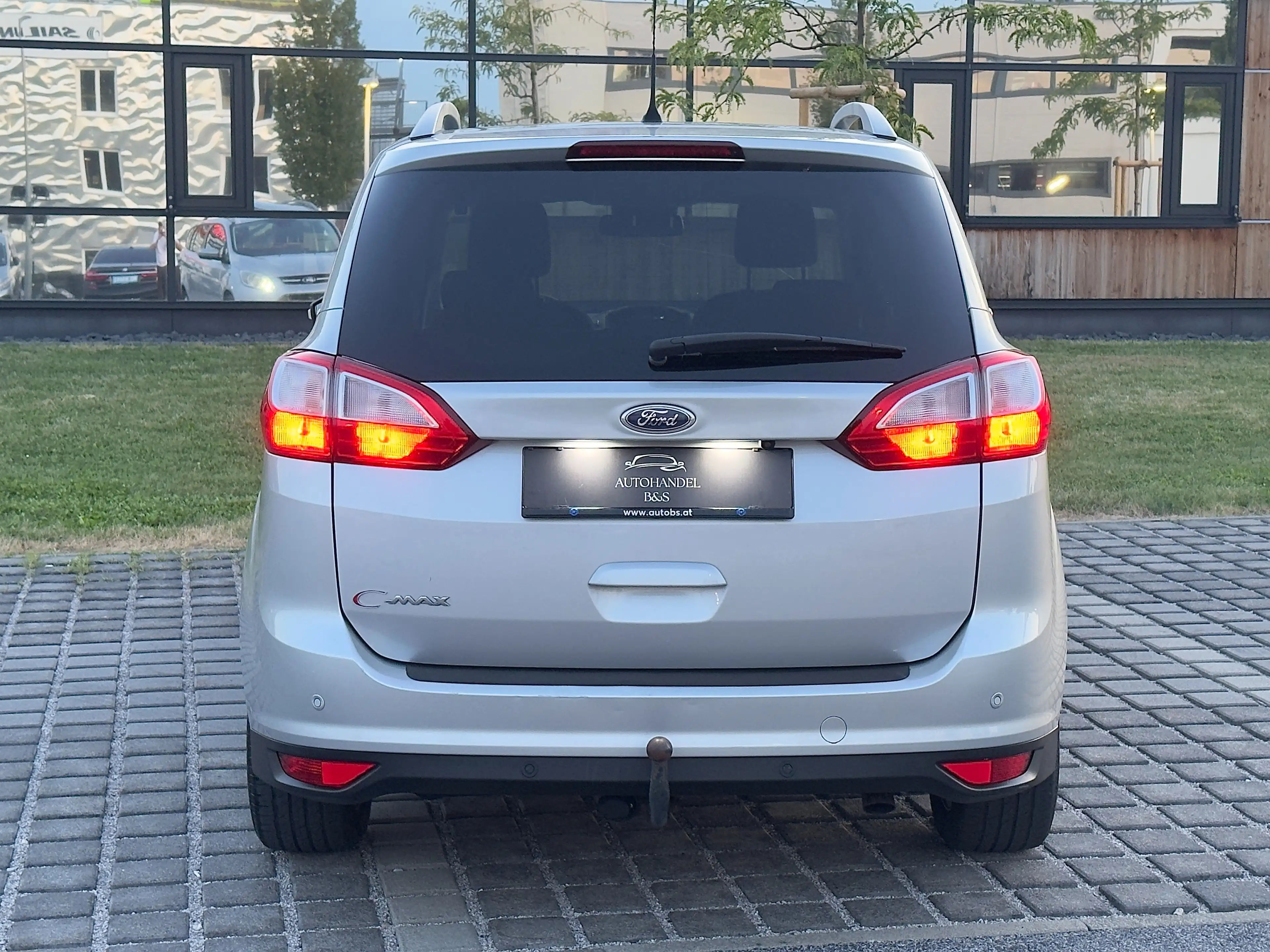 Ford Grand C-Max Titanium 2,0 TDCi DPF Powershift — photo 5