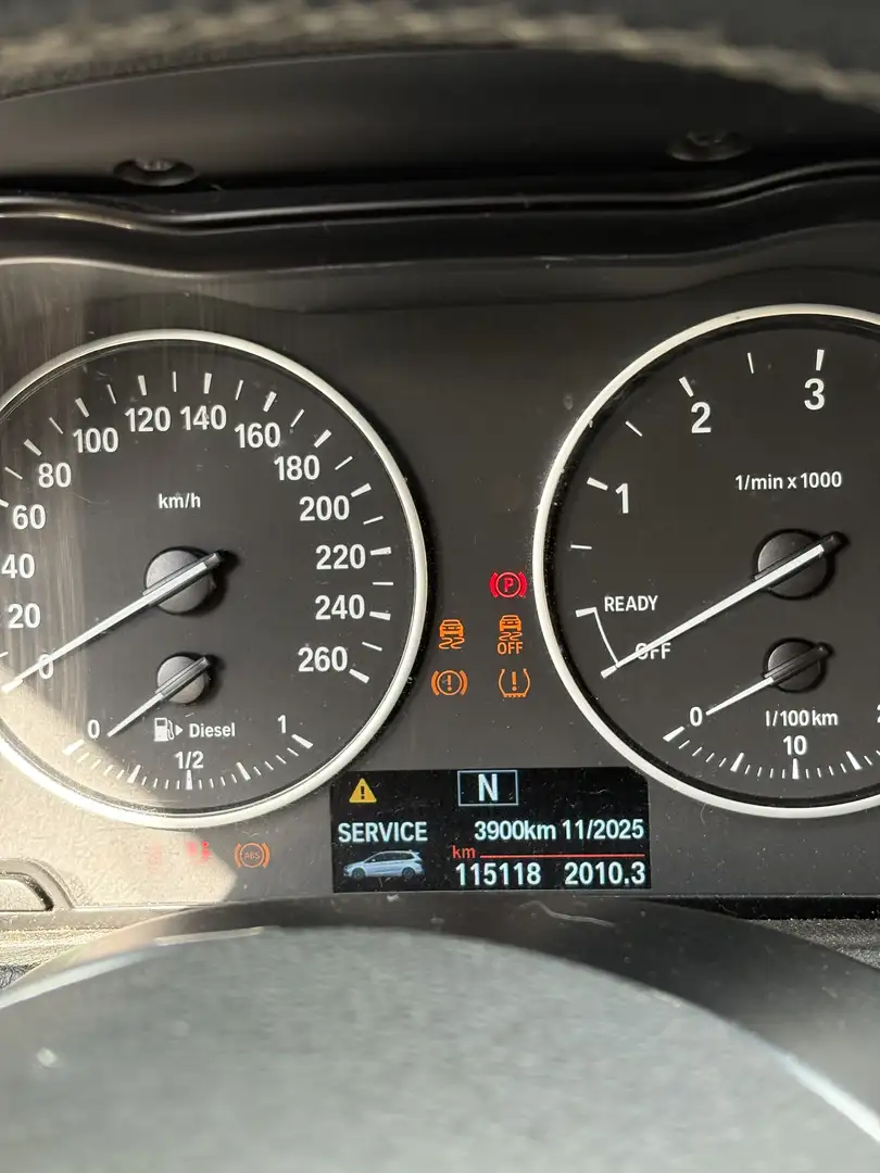 BMW 214 Active Tourer 214d 95 ch Executive Szürke - 2