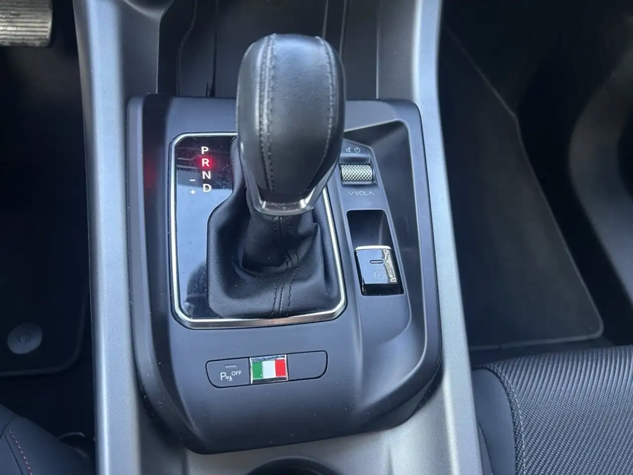Alfa Romeo Tonale 2023 — фото 13