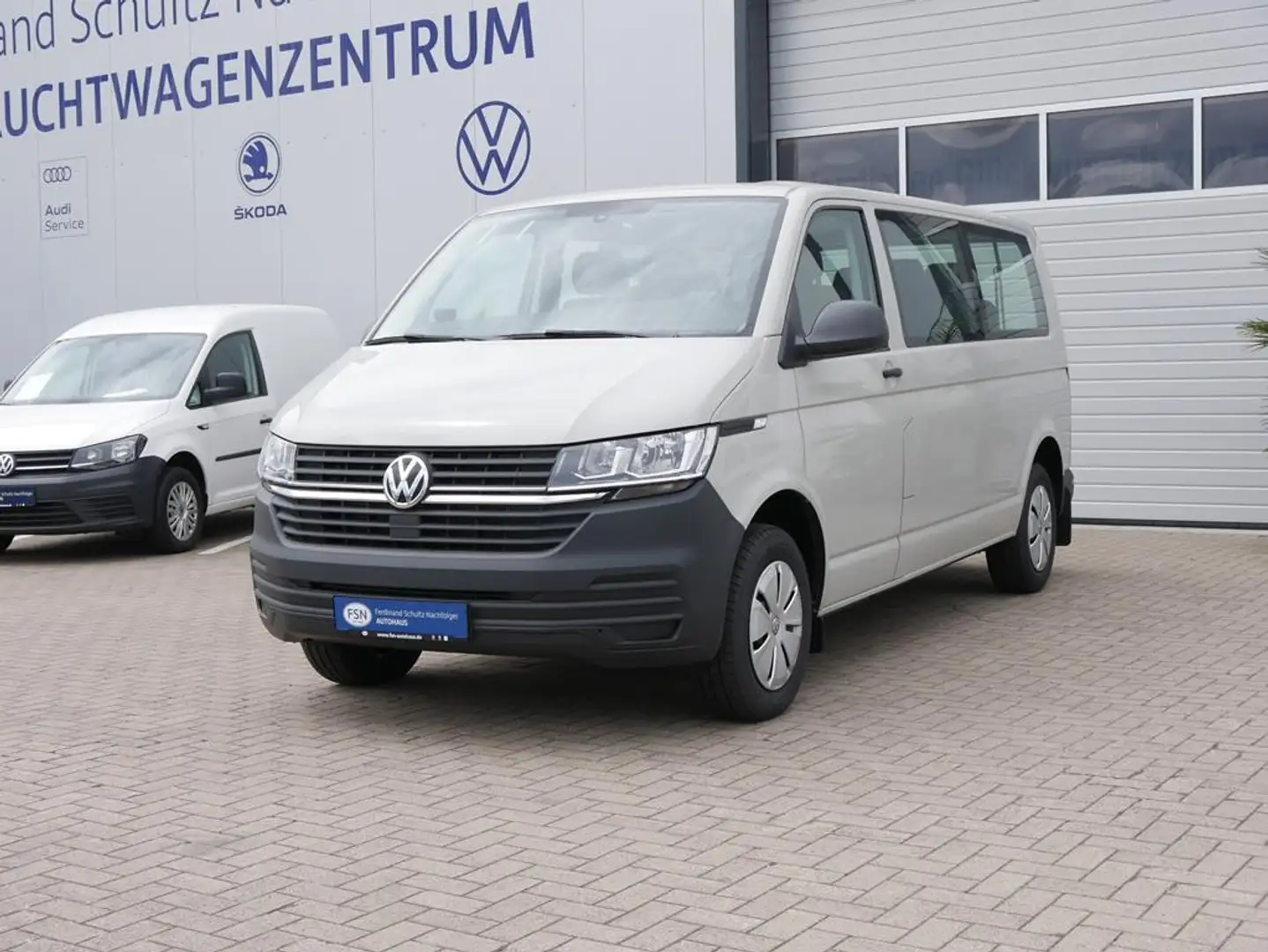 Volkswagen T6.1 Transporter 2.0 TDI Kombi lang FWD 9-SITZER KLIMA ZUSATZHZG D Серый - 2