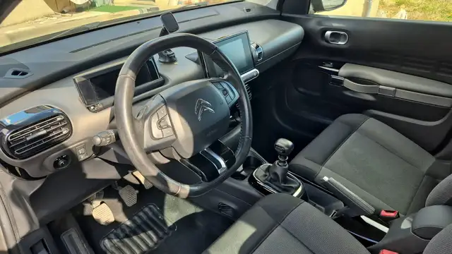 Citroen C4 Cactus view 8