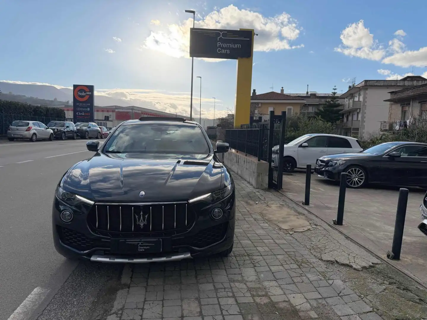 Maserati Levante V6 Diesel 275 CV AWD Gransport Tetto Noir - 2
