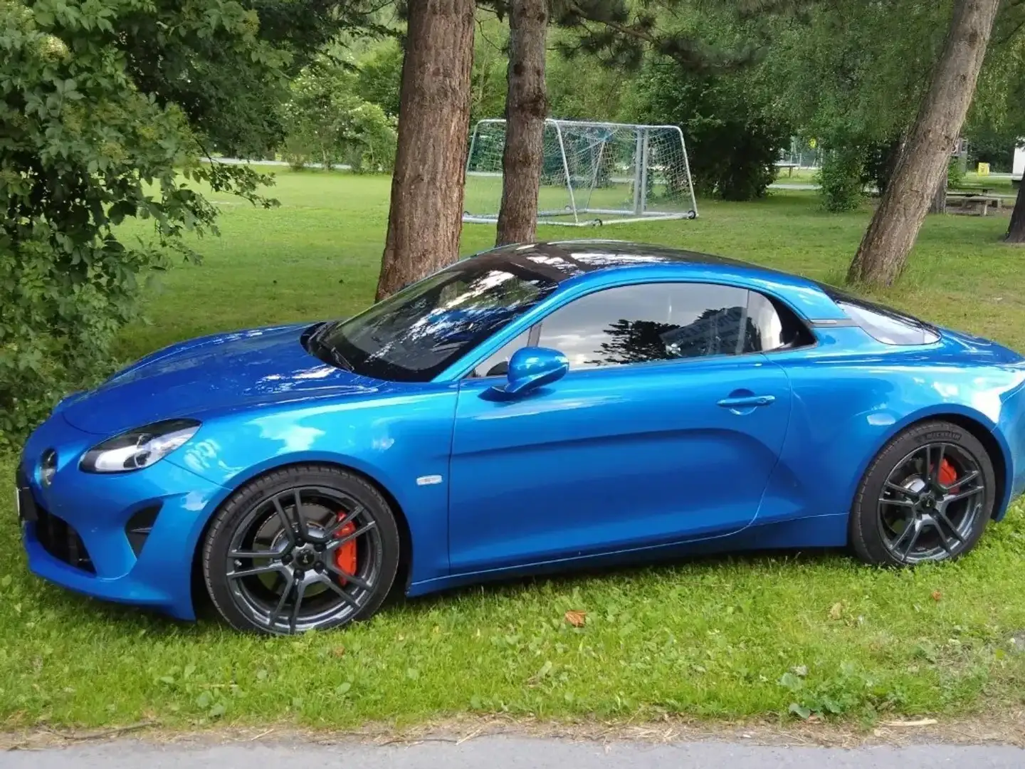 Alpine A110S - 1