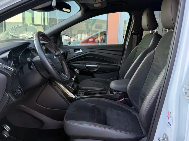 Ford Kuga view 5