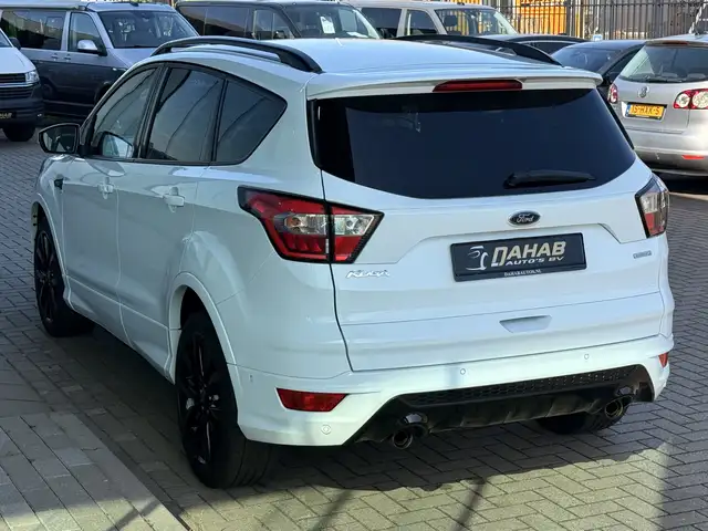 Ford Kuga view 9