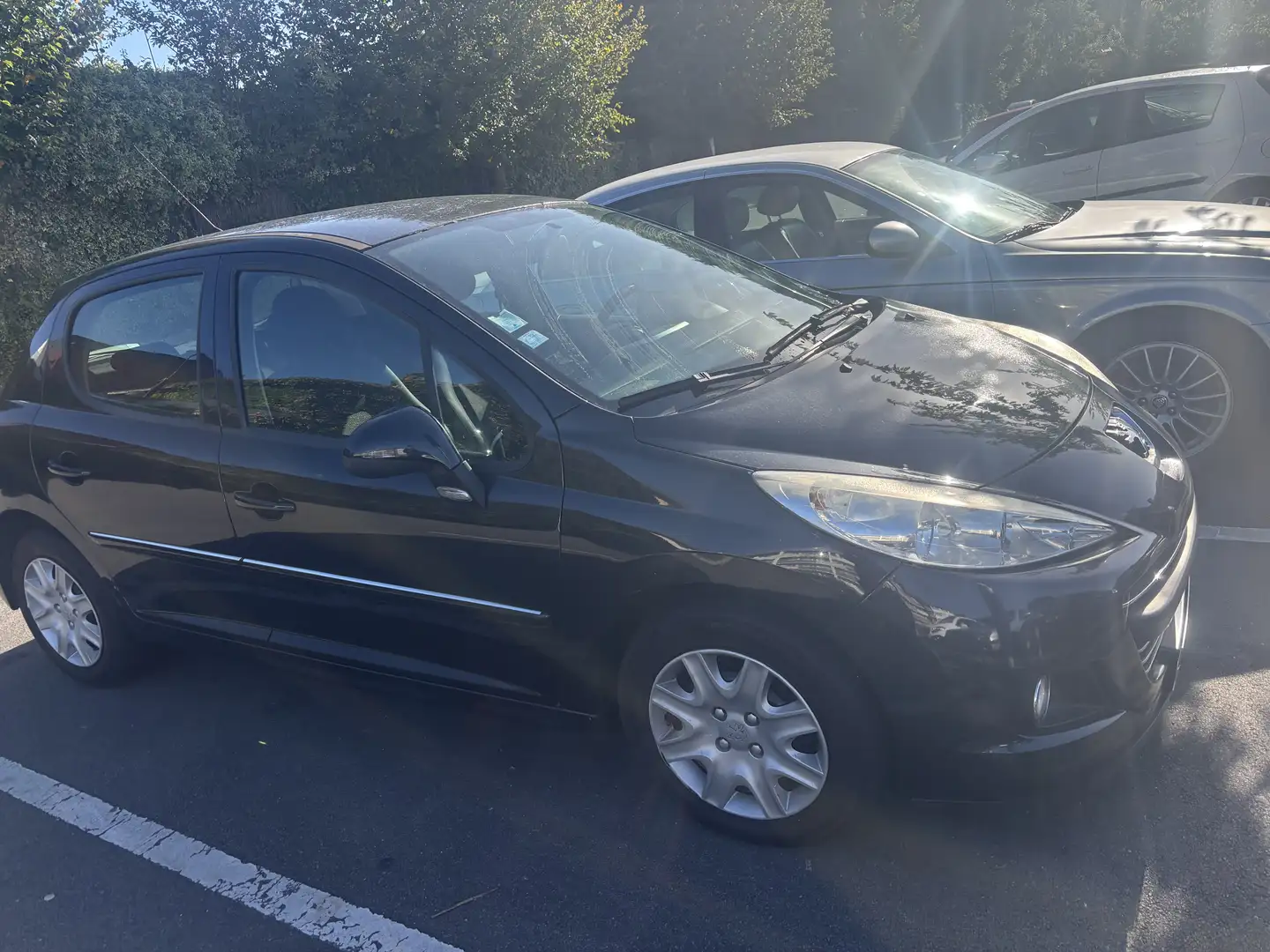 Peugeot 207 1.6 HDi 92ch FAP Active - 2