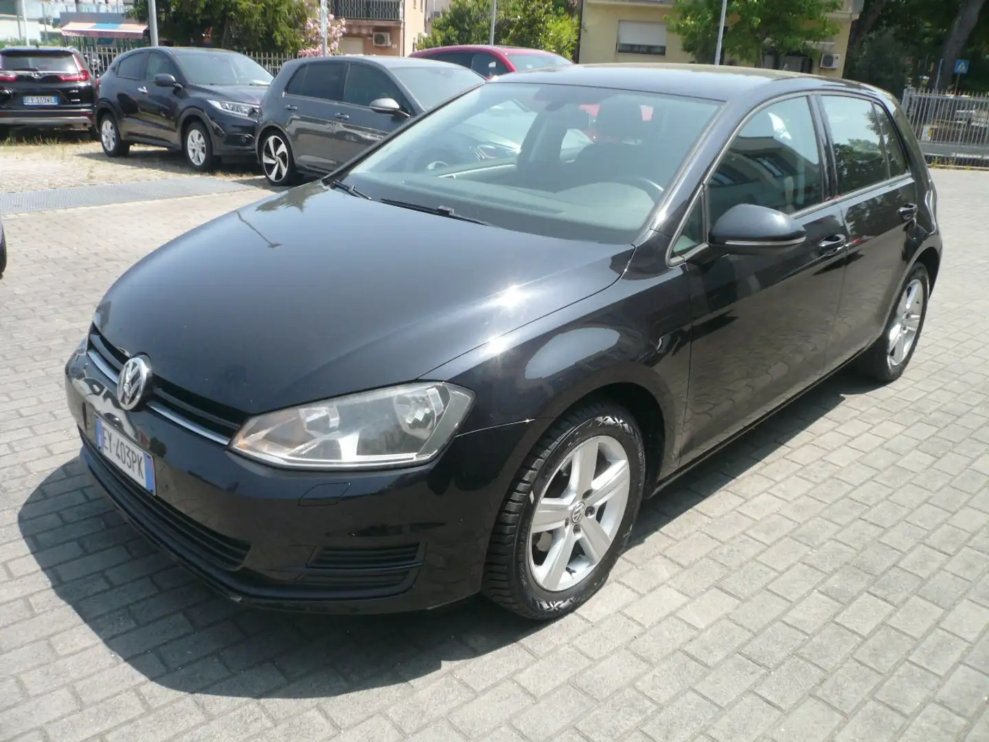 Volkswagen Golf Golf 5p 1.6 tdi Comfortline Neopatentati Nero - 1