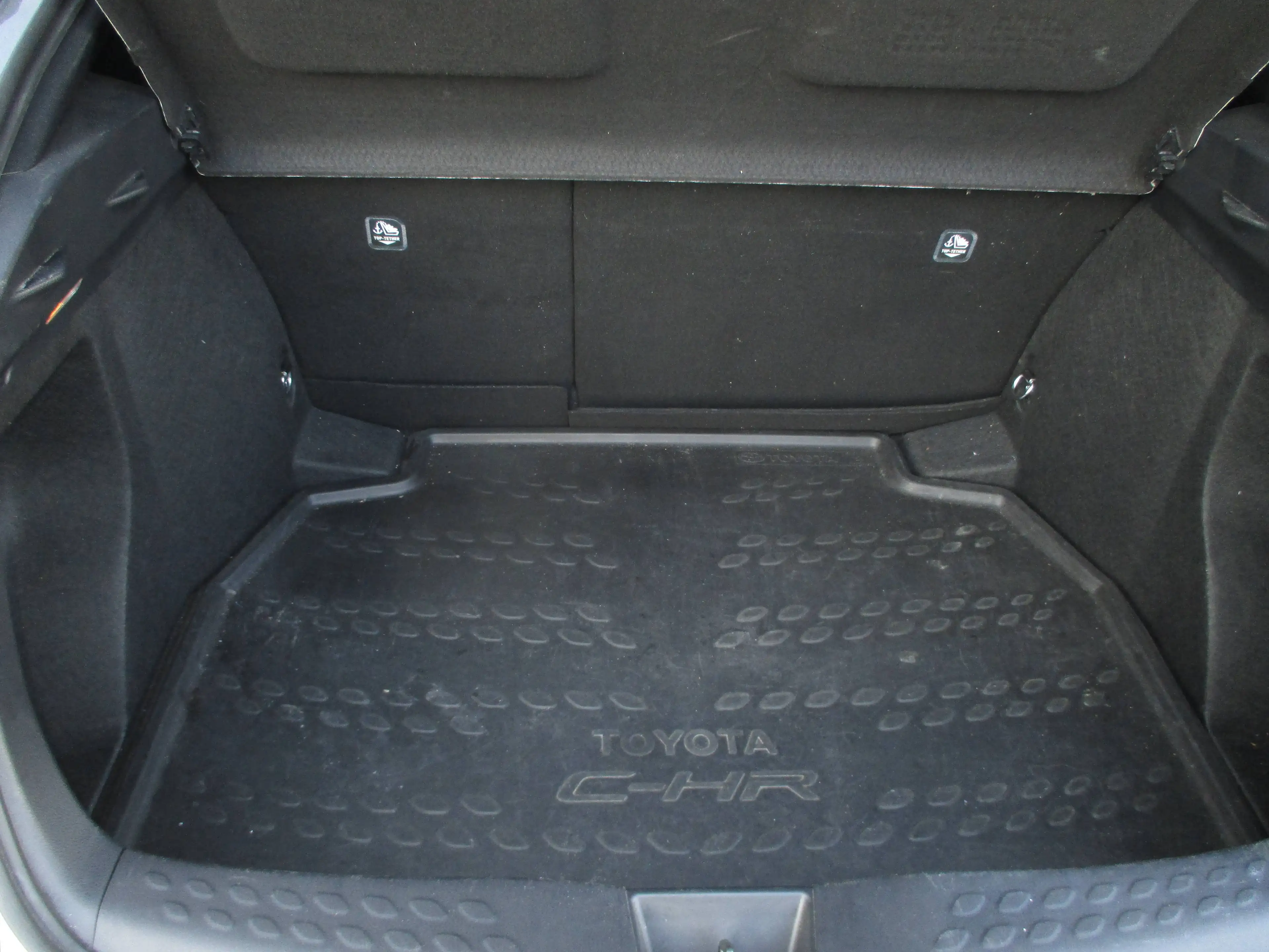 Toyota C-HR C-HR 1.8 Hybrid  "Club" mit Lederpolster — photo 7