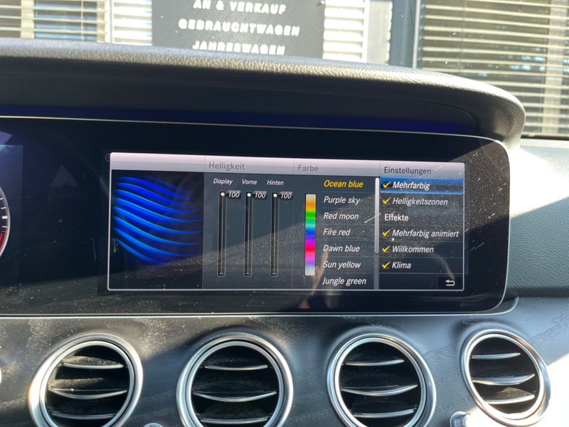 Mercedes-Benz E 220 d AMG Line NightPaket*LED*AMBIENTE*SPUR*KA — photo 12