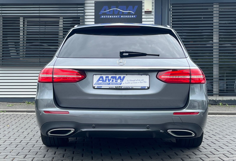 Mercedes-Benz E 220 d AMG Line NightPaket*LED*AMBIENTE*SPUR*KA — photo 6