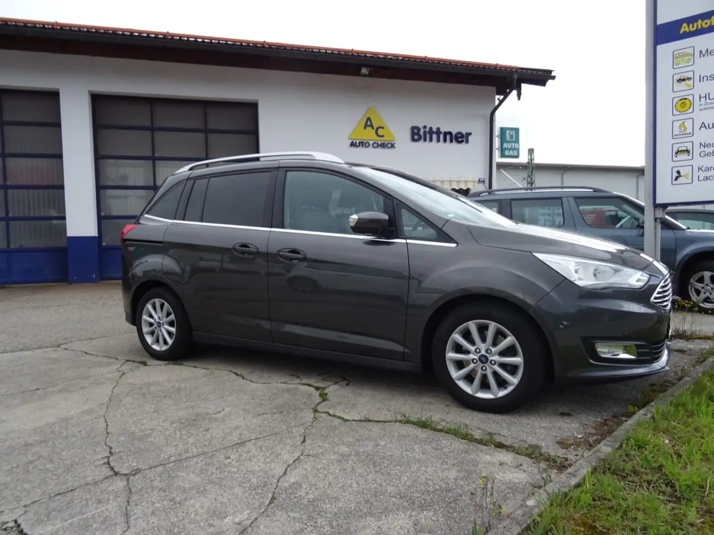 Ford Grand C-Max Grand C-MAX Titanium Navi, Euro 6 Gris - 2