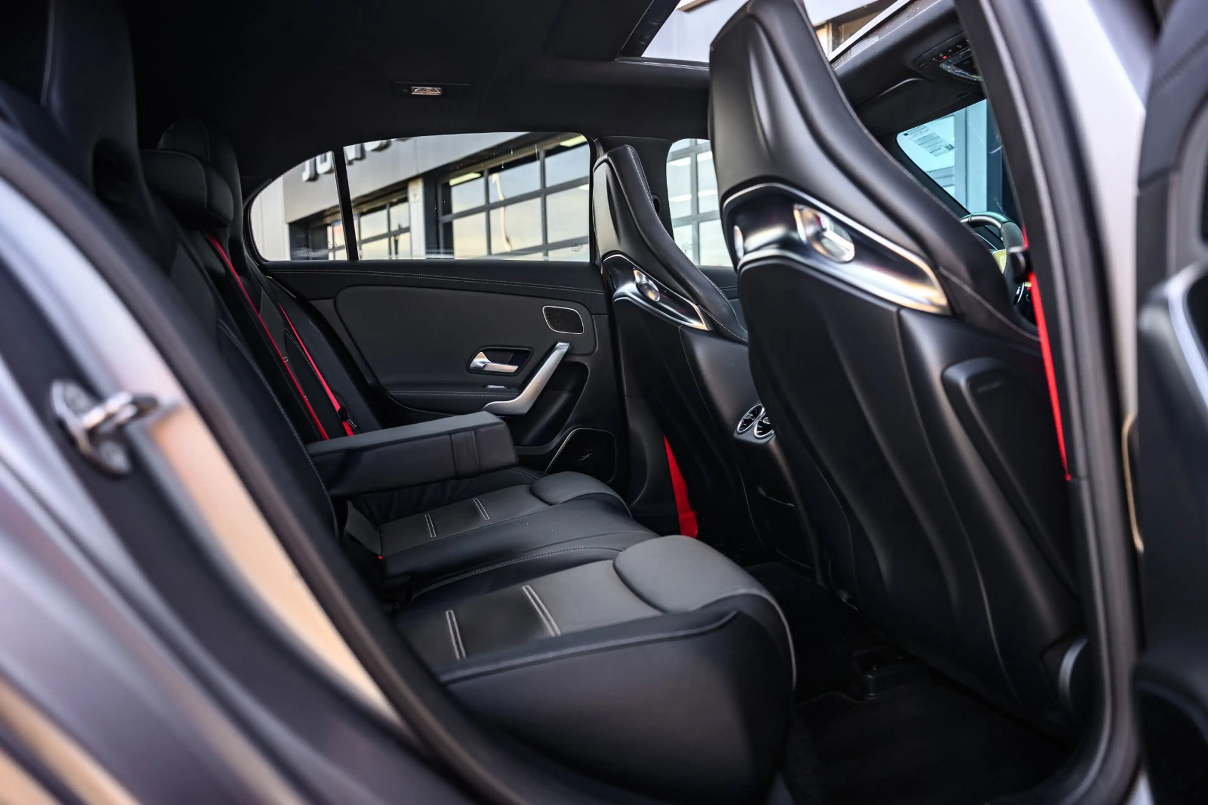 Mercedes-Benz A 45 AMG S 4MATIC+ Edition 1 Pano/Schaalstoelen/421pk — photo 14