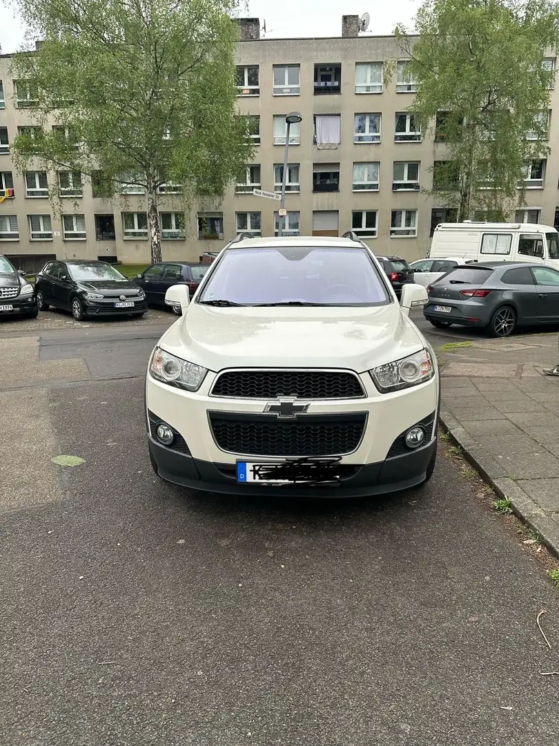 Chevrolet Captiva 2.4 2WD Travel Edition - 1