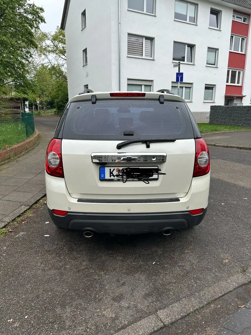 Chevrolet Captiva 2.4 2WD Travel Edition - 2
