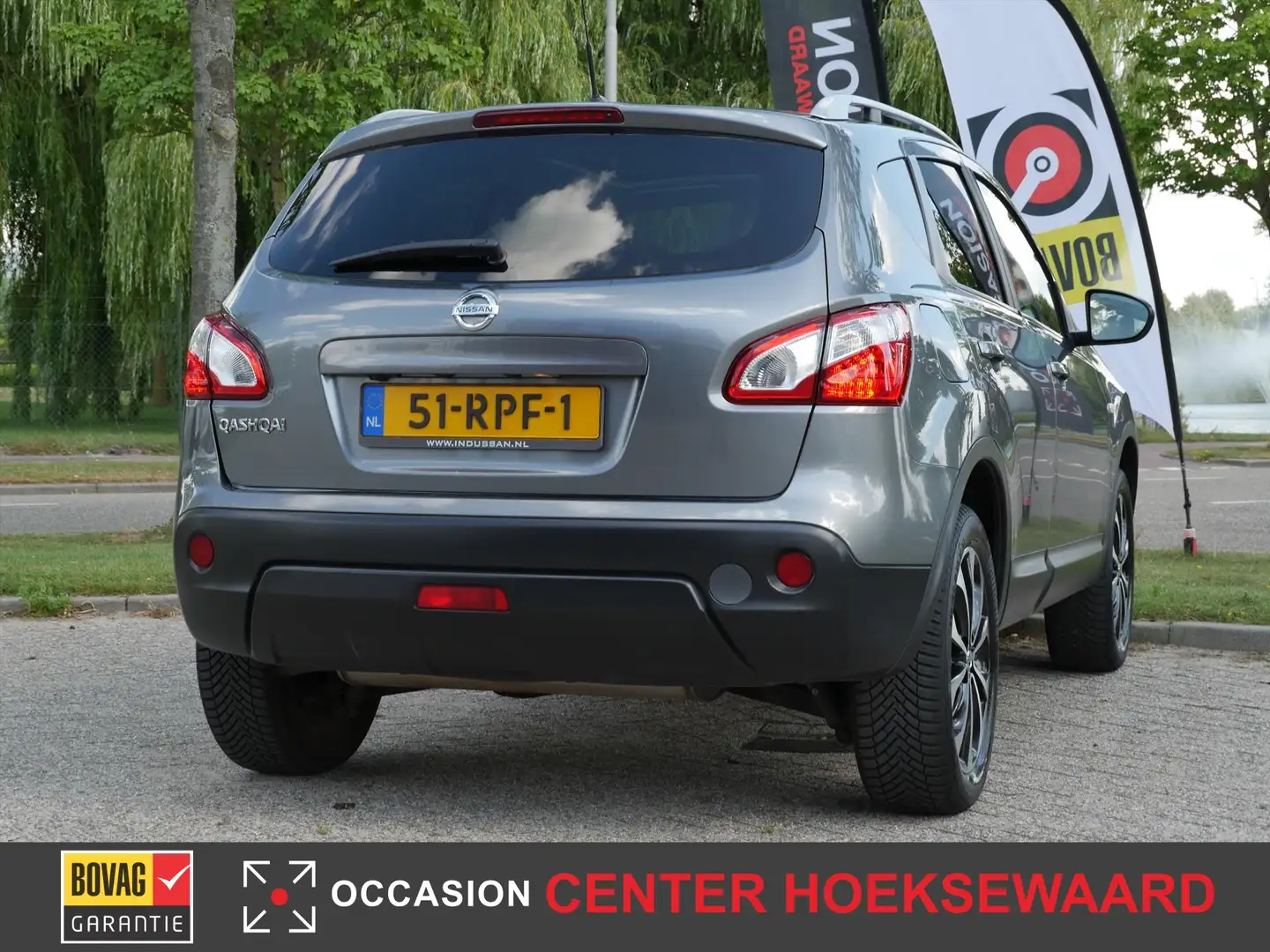 Nissan Qashqai 1.6 117pk Stop/Start Connect Edition | Panoramadak Grijs - 2