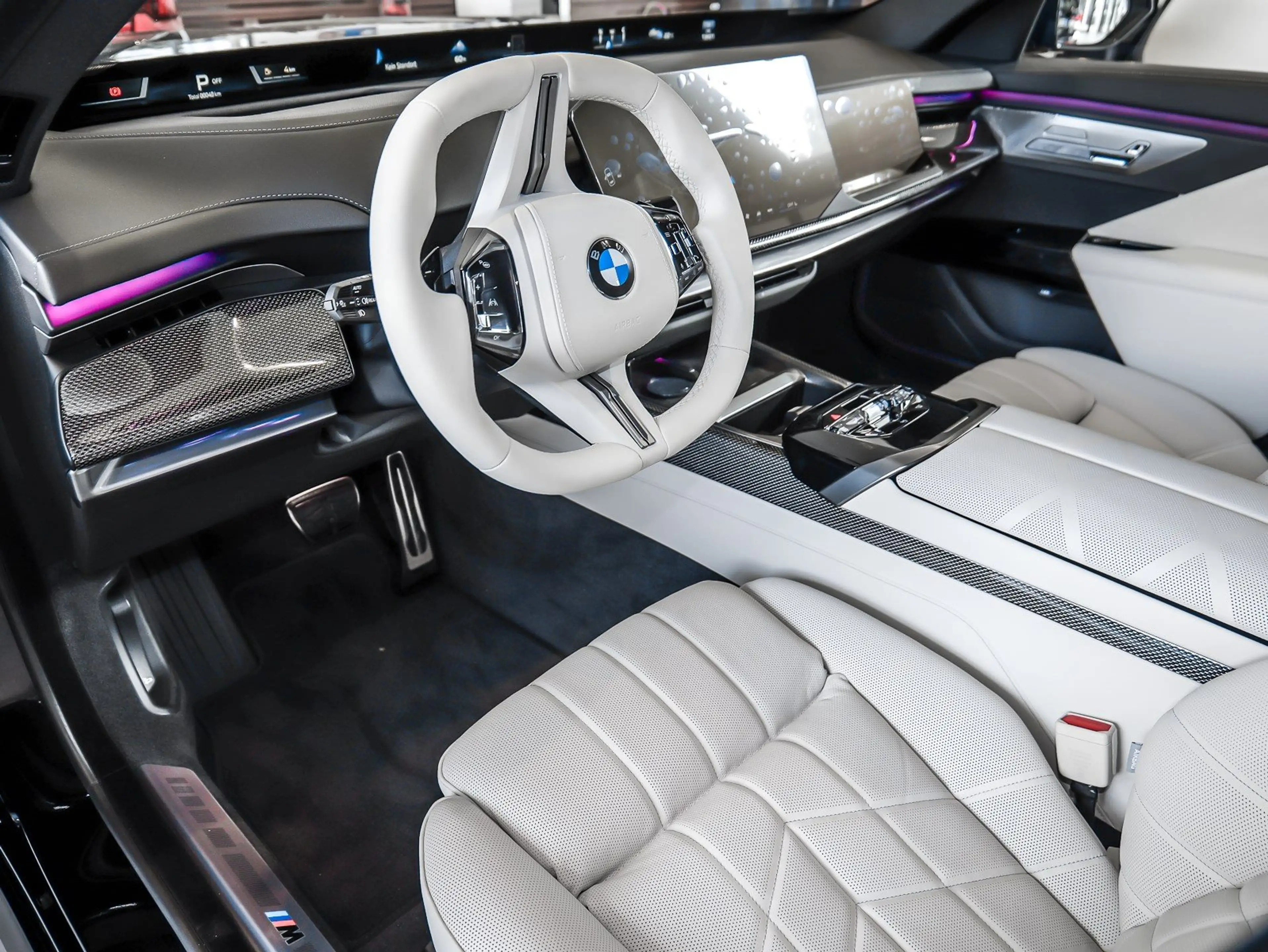 BMW 740 xDrive Sport Pro 22" TV Executive Lounge Kristalls — photo 7