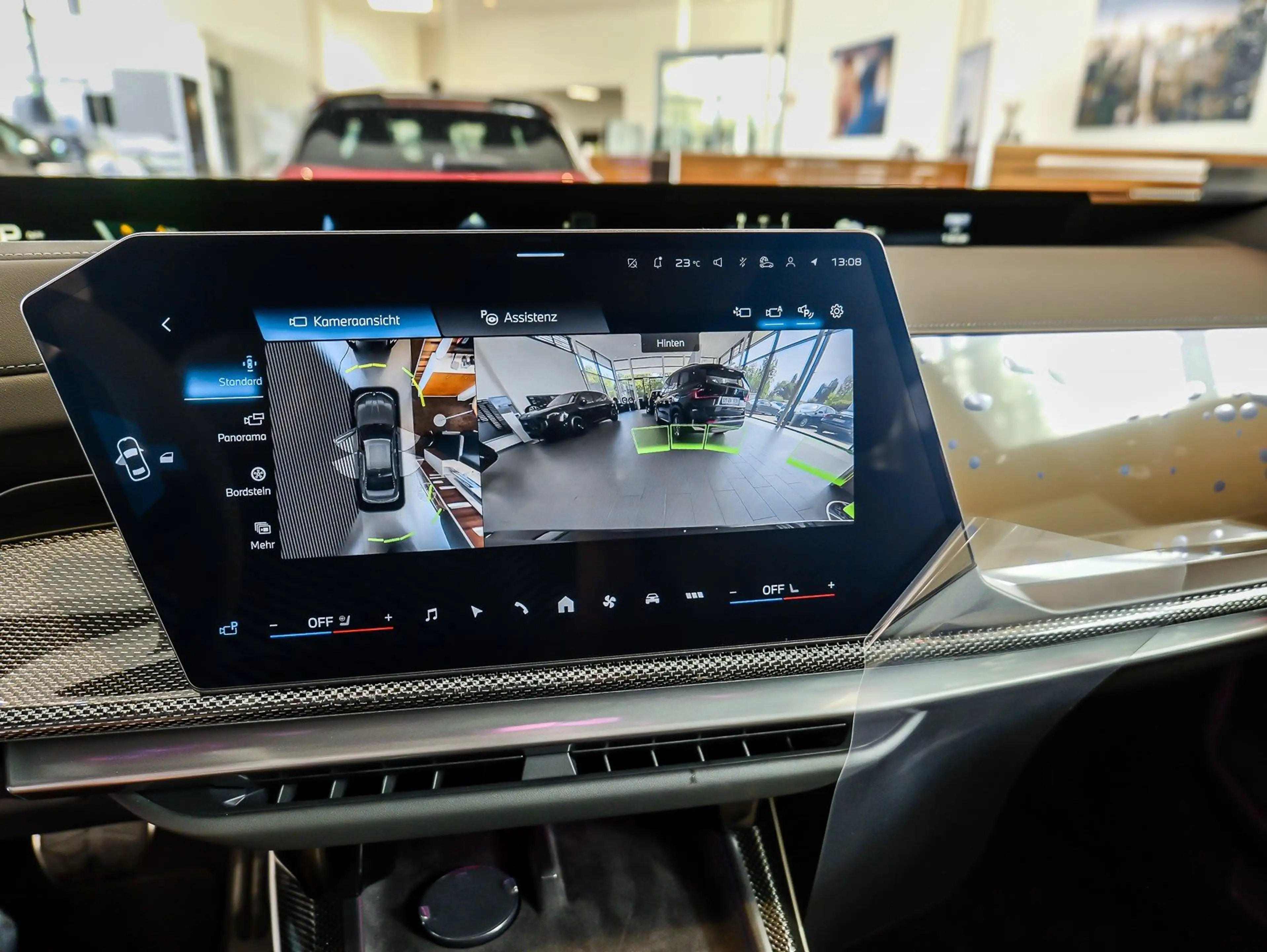 BMW 740 xDrive Sport Pro 22" TV Executive Lounge Kristalls — photo 12