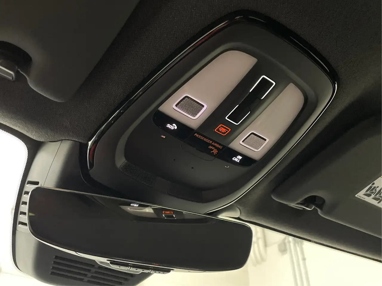 Volvo XC40 снимка Volvo XC40
