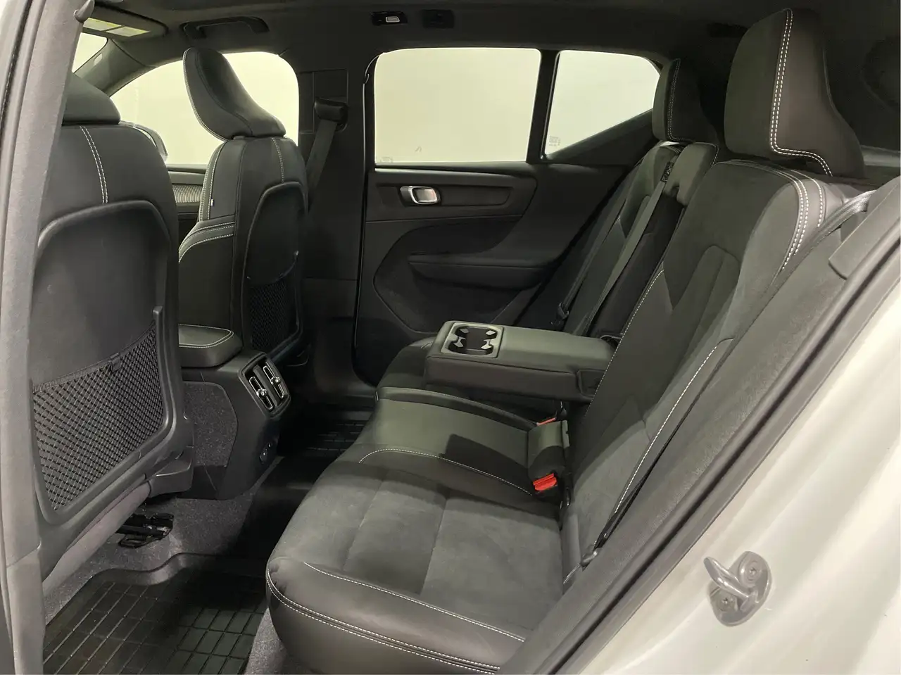 Volvo XC40 снимка Volvo XC40