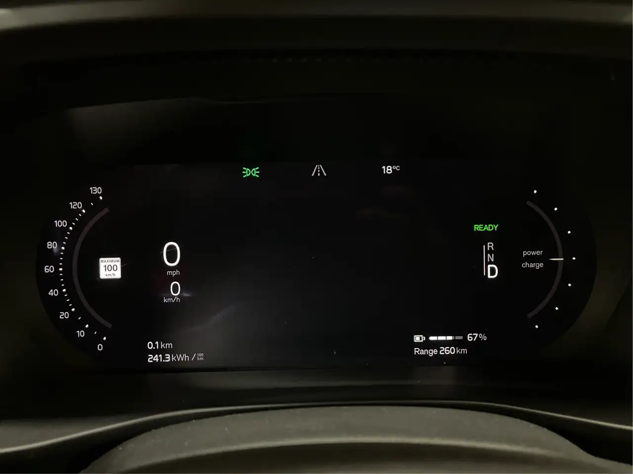 Volvo XC40 снимка Volvo XC40