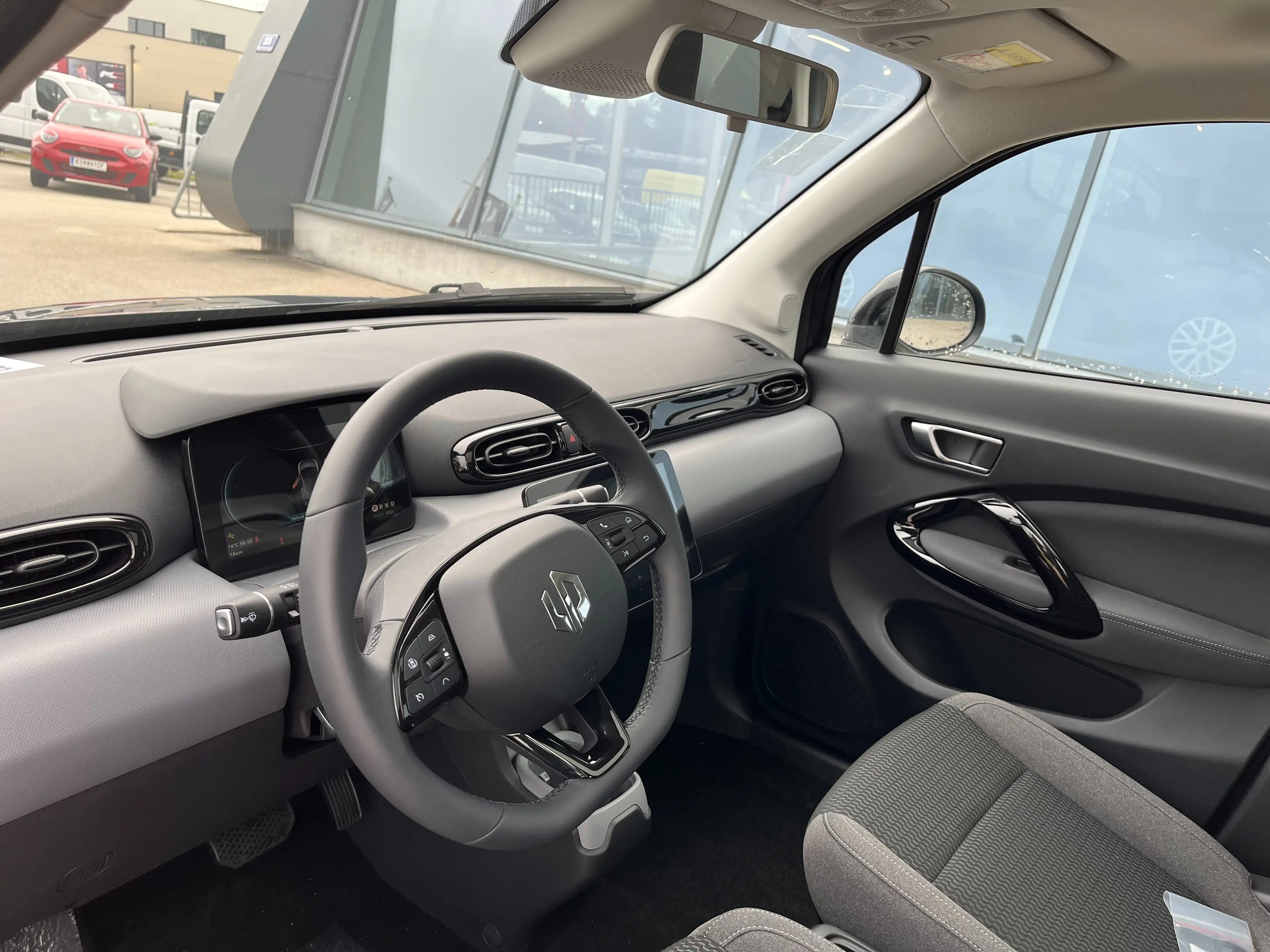 Leapmotor T03 37,3 kWh - € 17.590,--bei Finanzierung u. Vers. — photo 11