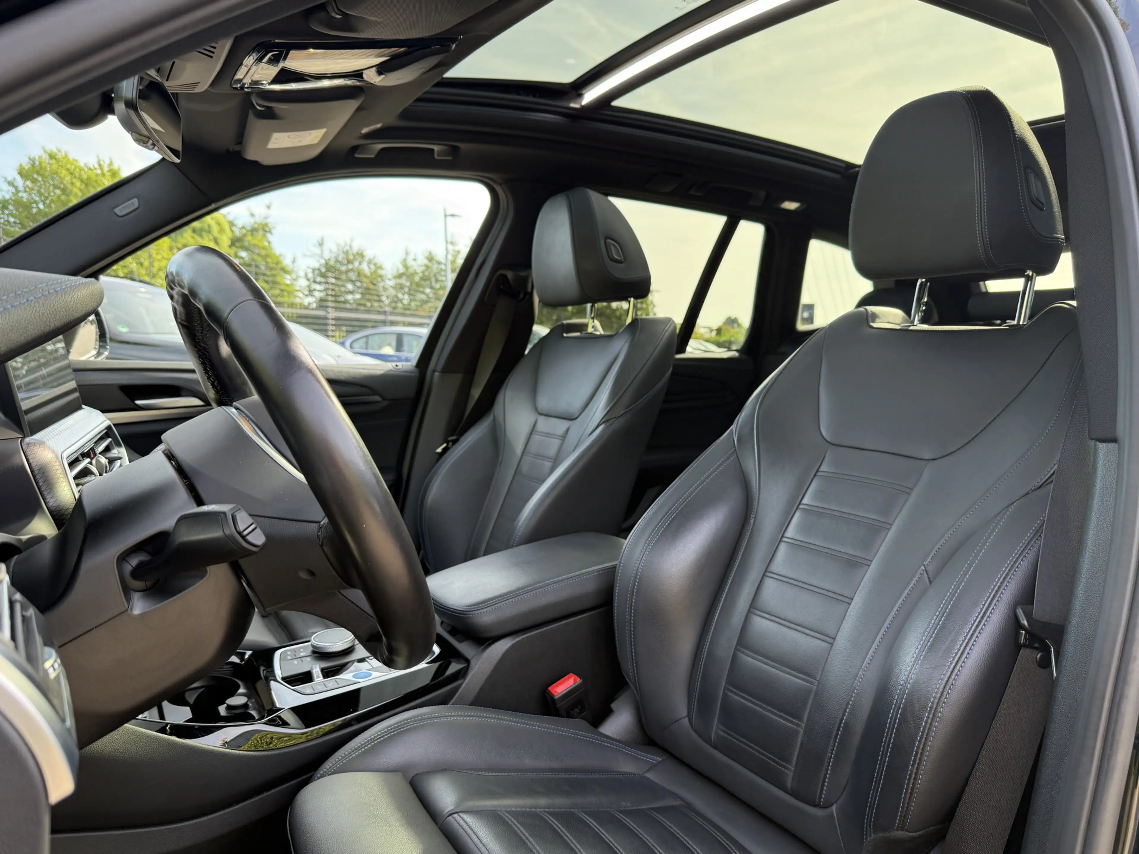 BMW iX3 High Exe | Panorama | Harman/kardon | 20" | 2 jaar — photo 9