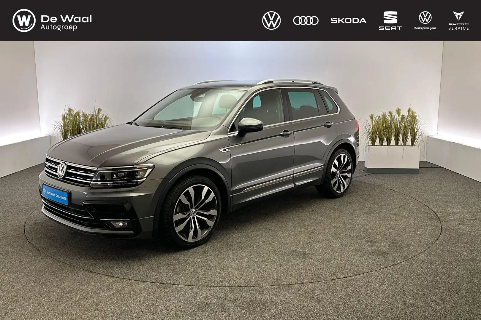 Volkswagen Tiguan 1.5 TSI 150pk DSG R Line, Highline Business R | Ad Gris - 1