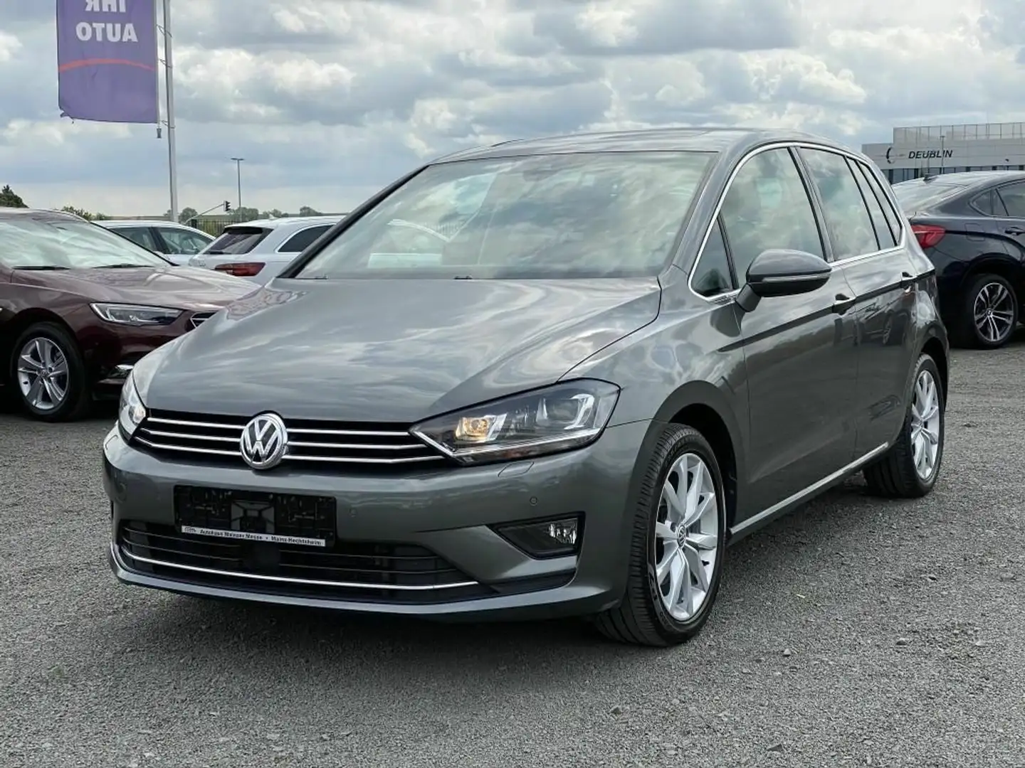 Volkswagen Golf Sportsvan 150PS TDI Highline PANO XEN RFK PDC SSA SHZ Grau - 1