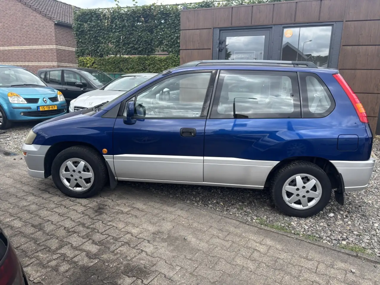 Mitsubishi Space Runner 2.0 GLX, foto 3