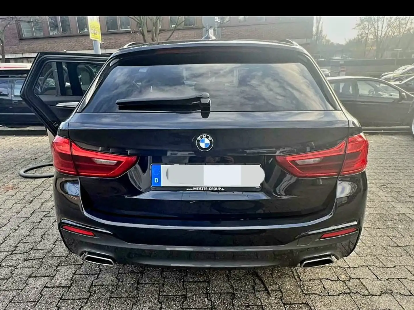 BMW 530 5er Touring Diesel 530d xDrive Touring Aut. Noir - 2