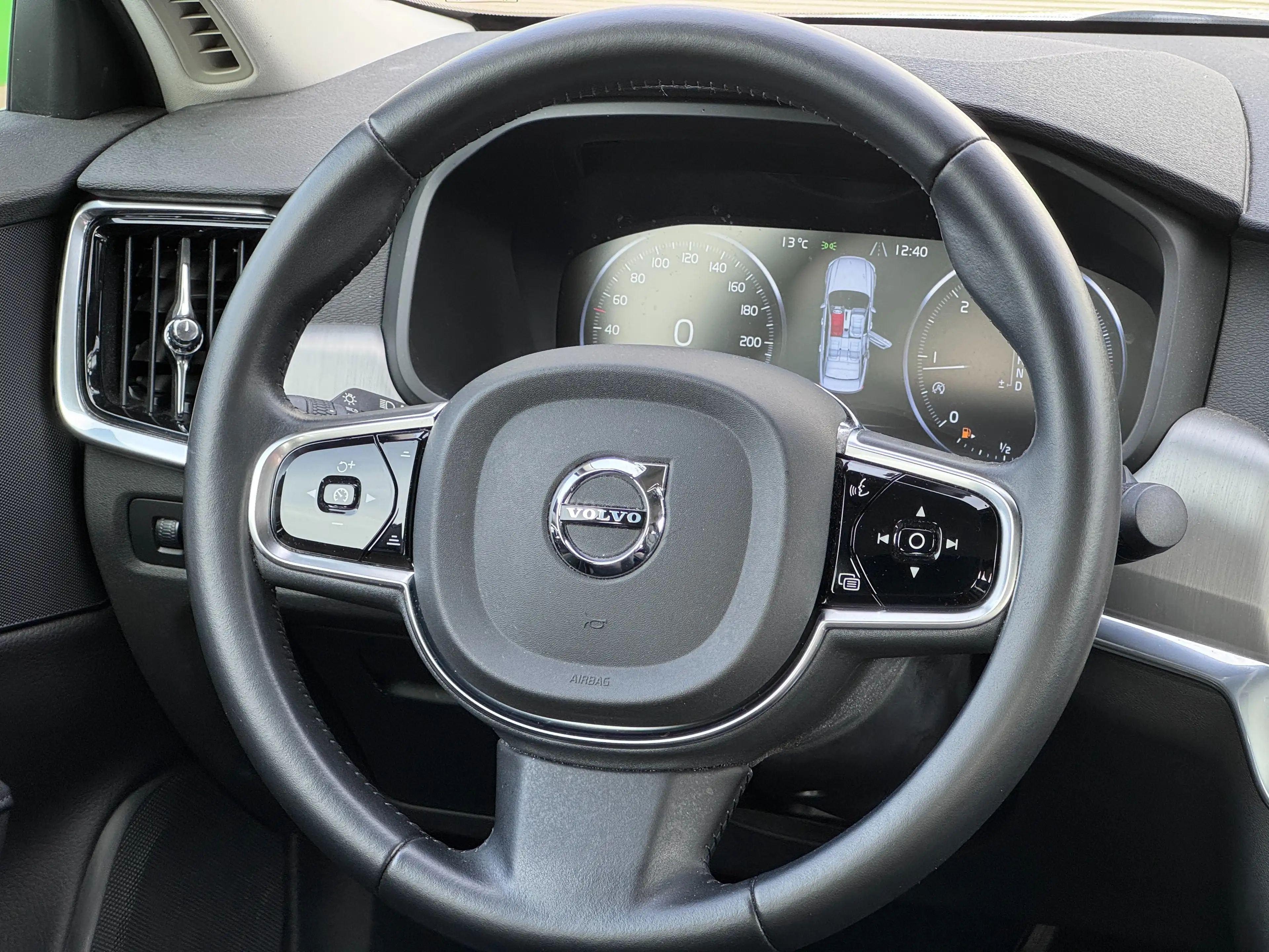 Volvo S90 Momentum+SPORTSITZE+LEDER+CAMERA-360°+18ALU+1A — photo 14