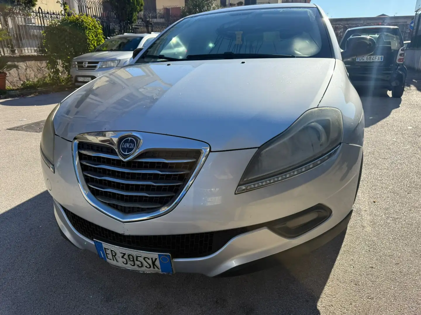 Lancia Delta Delta 1.6 MJT DPF Gold Gris - 1