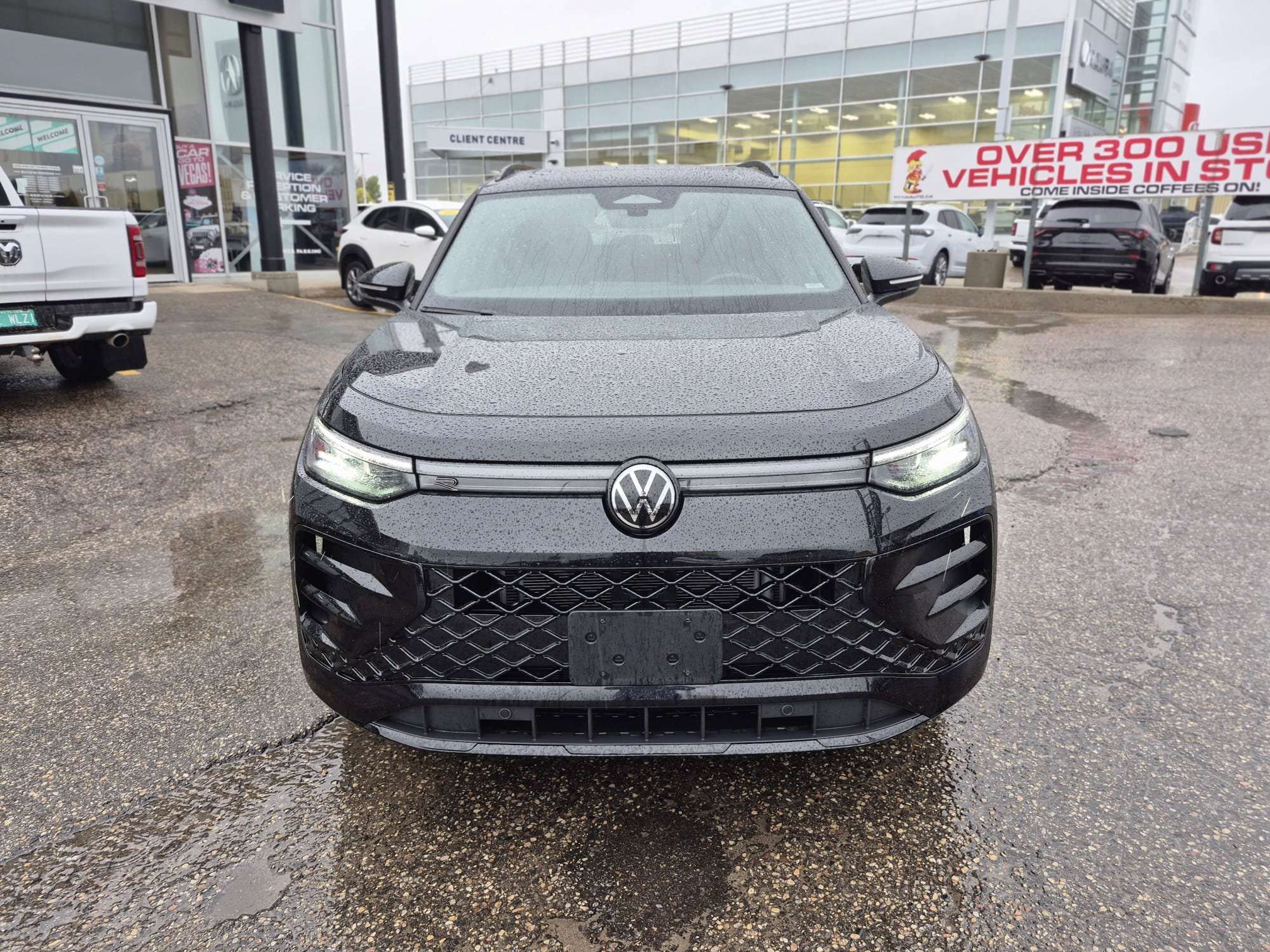 2026 Volkswagen Tiguan Comfortline R-Line Black — снимка 1
