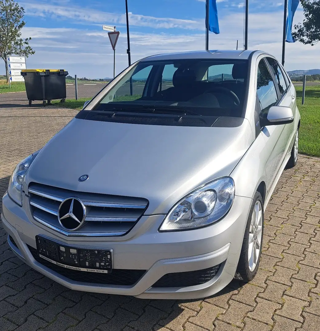 Mercedes-Benz B 180 B 180 (245.232) Argent - 1