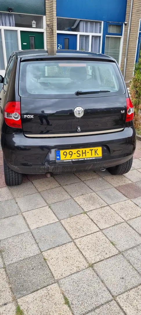 Volkswagen Fox 1.4 Чорний - 1