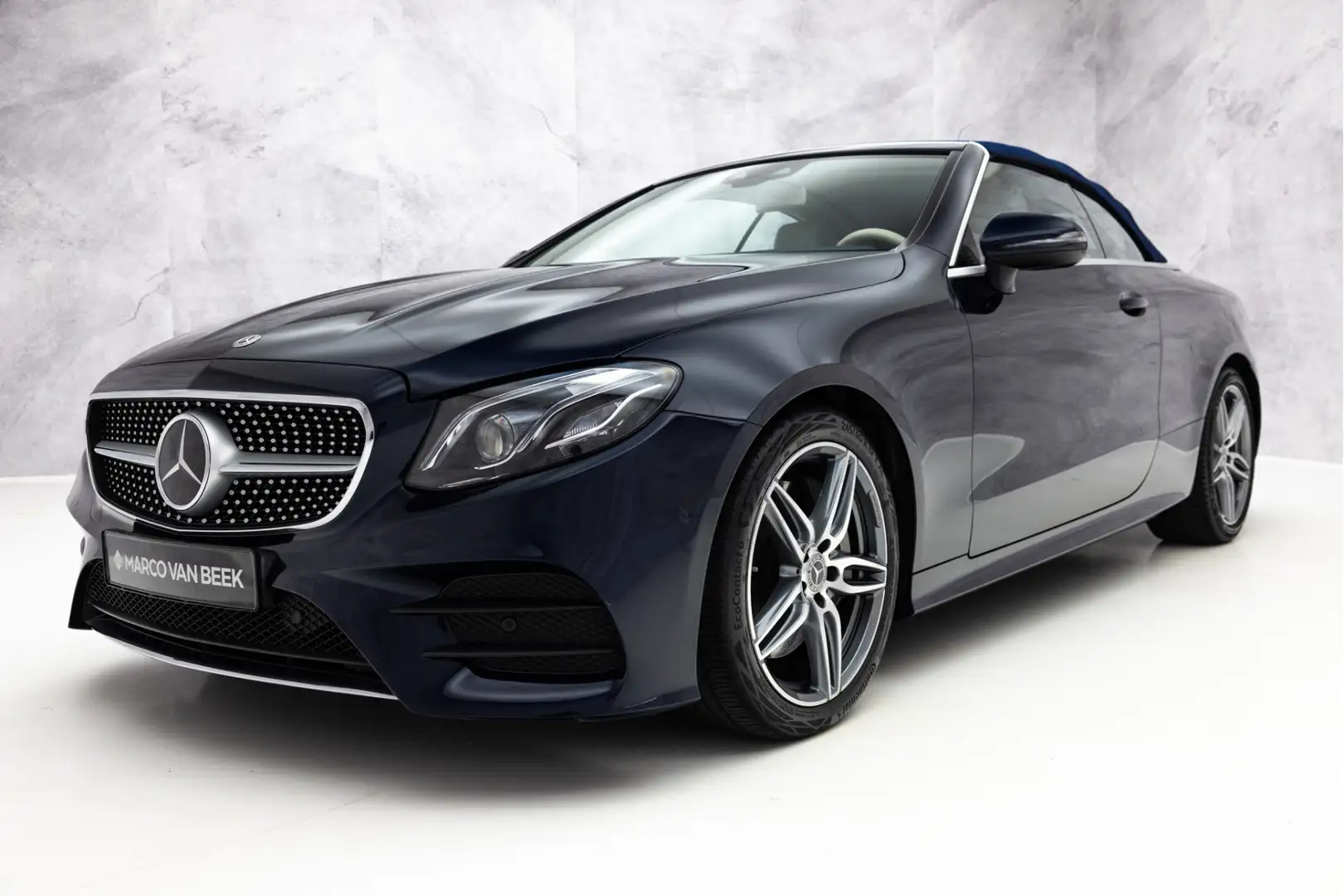 Mercedes-Benz E 300 Cabrio Premium | AMG | Memory | Distronic+ | LED Синій - 2
